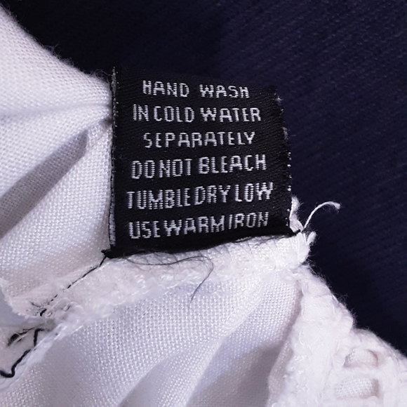 🖤Style Envy White Eyelet Trim Off The Shoulder Crop Top Size Small - Picture 9 of 9